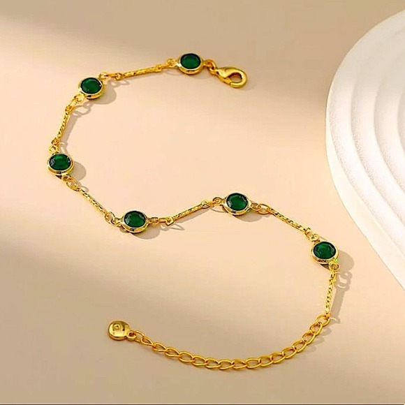 NEW 18K GOLD PLATED EMERALD GREEN ZIRCON BRACELET - Picture 2 of 4